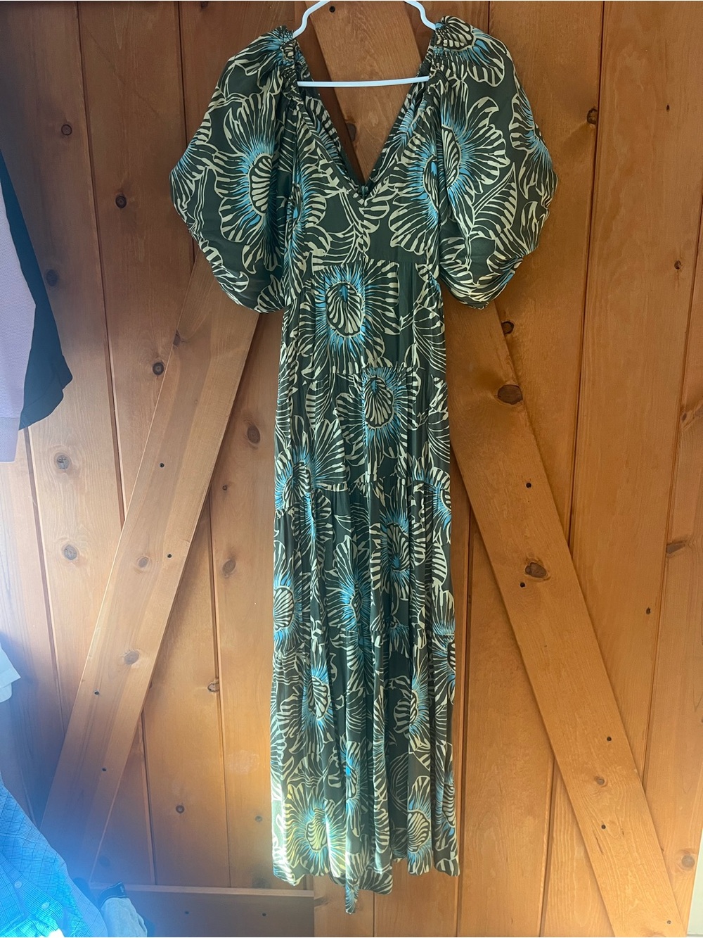 Omika Green Floral Puff-Sleeve Maxi Dress